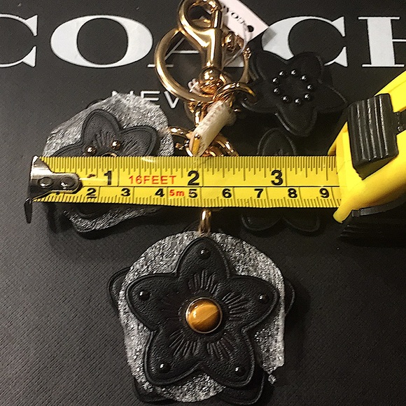 COACH - WILDFLOWER MIX BAG CHARM (NWT) - Picture 10 of 12